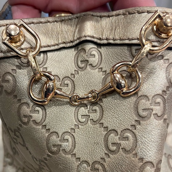 Gucci Sukey in  gold guccissima leather. - Picture 7 of 15